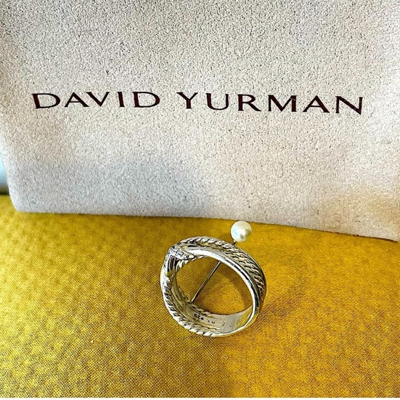 One of David Yurman’s most iconic designs, the X Collection - Picture 6 of 8
